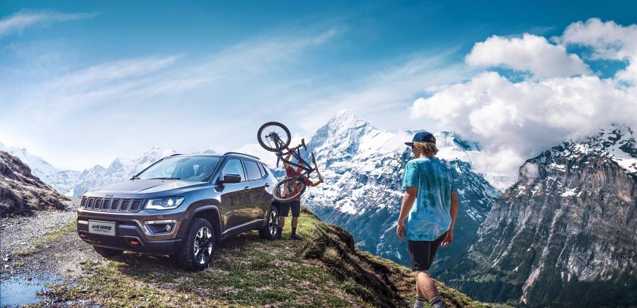  Jeep Compass Trailhawk (MP) 2017 года  (CN) (фото 1 из 2)